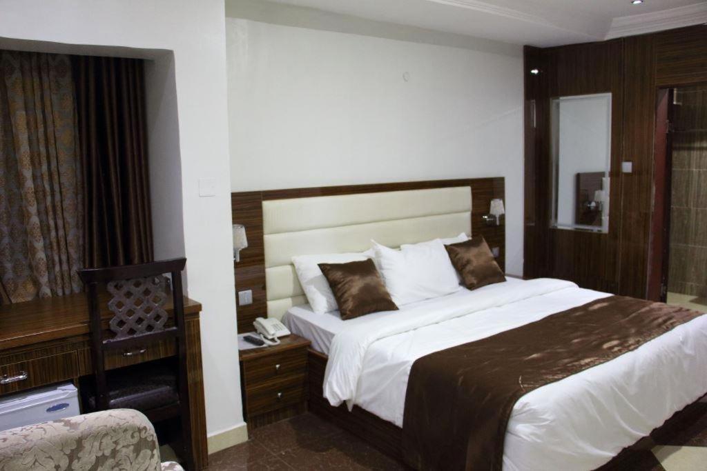 E-Suites Hotel, أبوجا المظهر الخارجي الصورة
